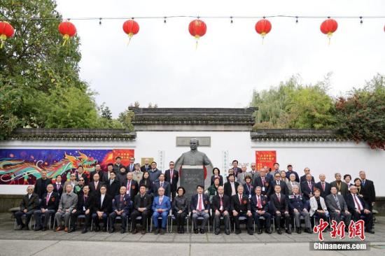 加拿大侨界在温哥华纪念辛亥革命110周年