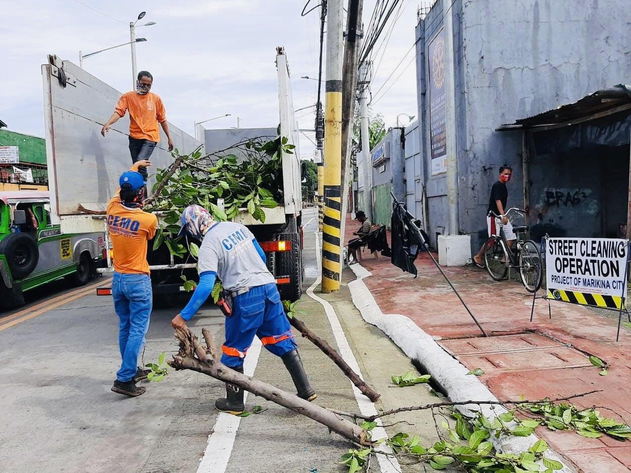 菲律宾持续降雨已致2人死亡9人失踪